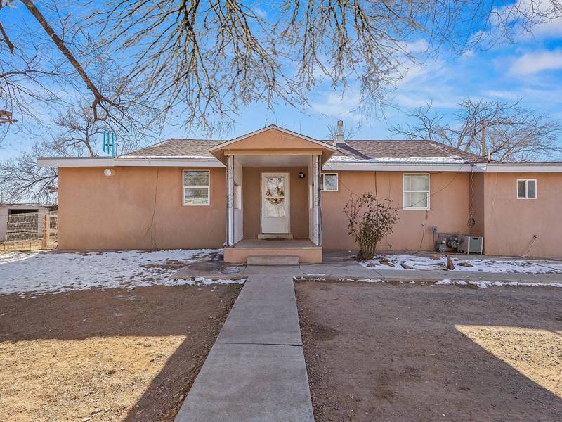 Luna Nueva transitional housing and sober living facility at 4949 Calle Pico, Santa Fe, New Mexico